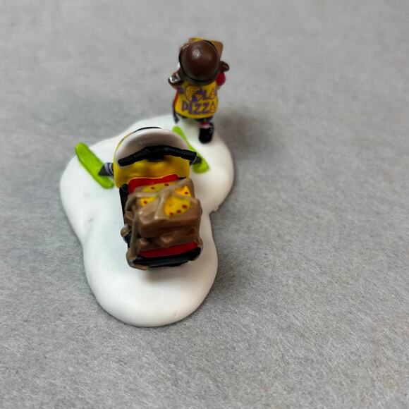 Department 56 North Pole Village Polar Pizza, Never Cold Retired 804460 EUC - Picture 4 of 7